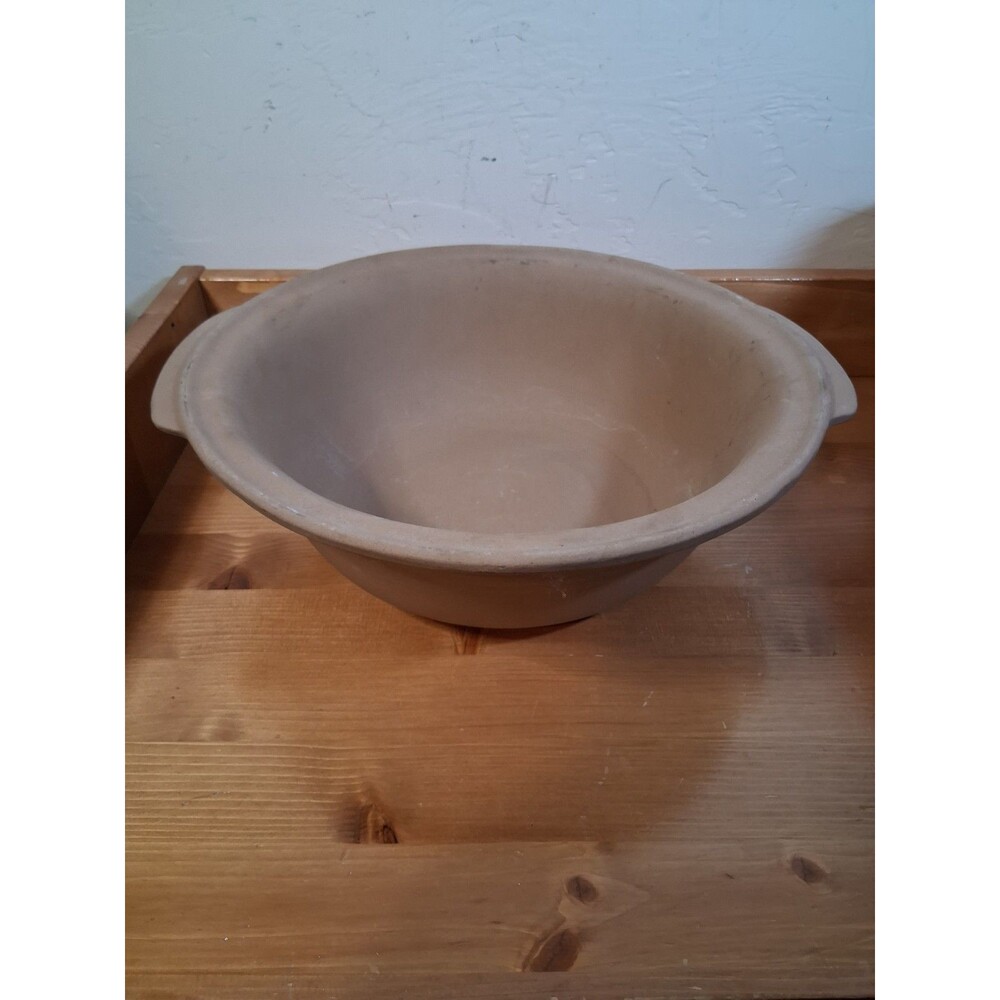 THE PAMPERED CHEF LARGE STONEWARE BAKING BOWL MADE IN USA